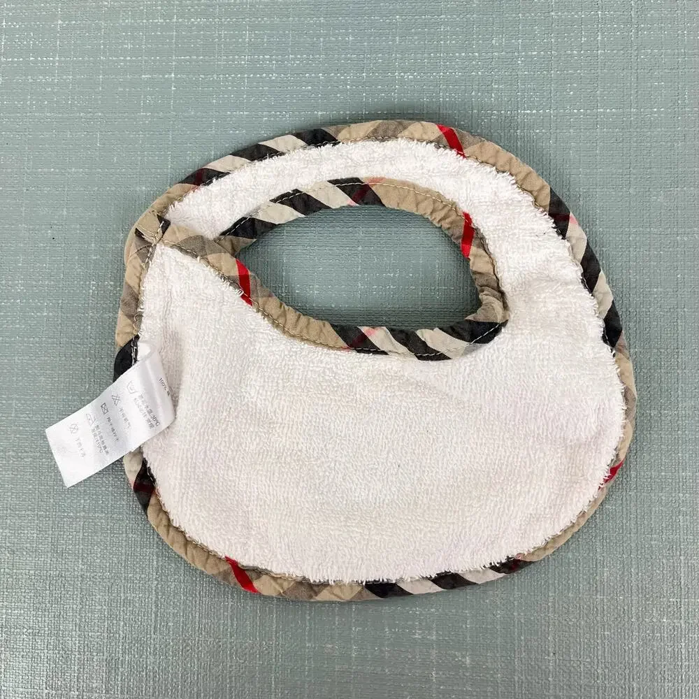 Burberry baby white